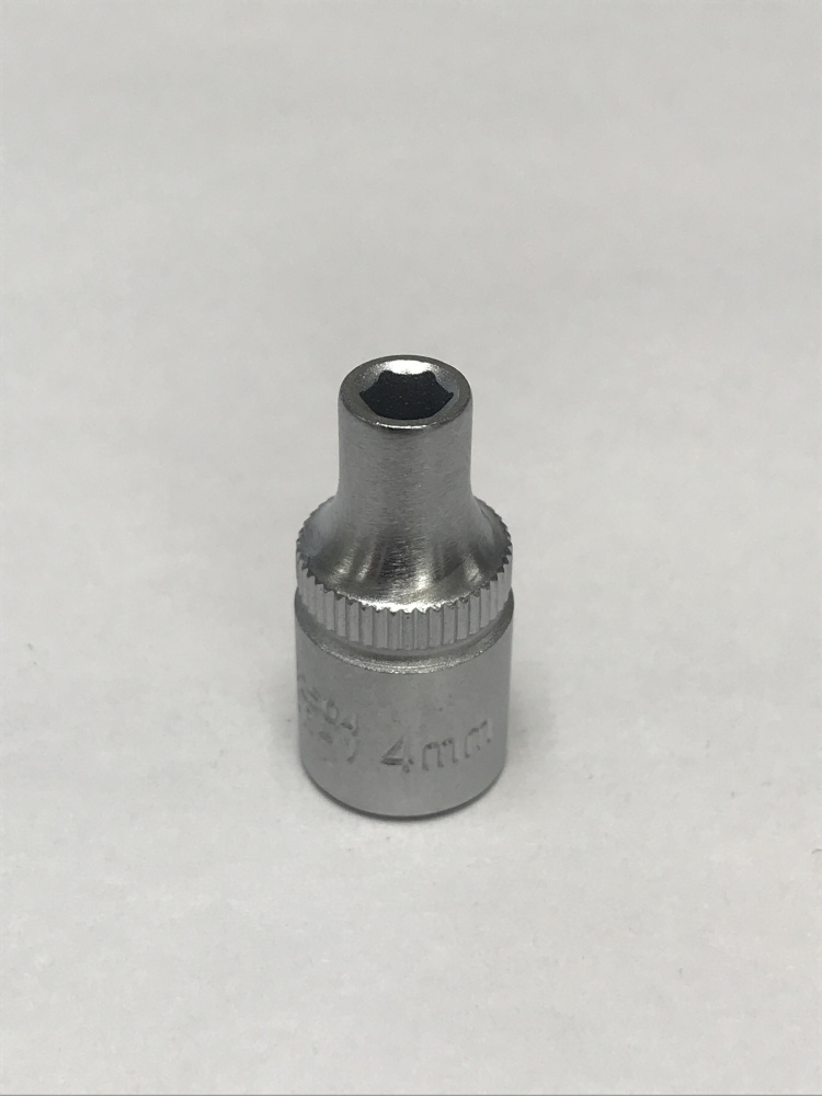 F52504 1/4" Головка короткая 6 гранная 4мм