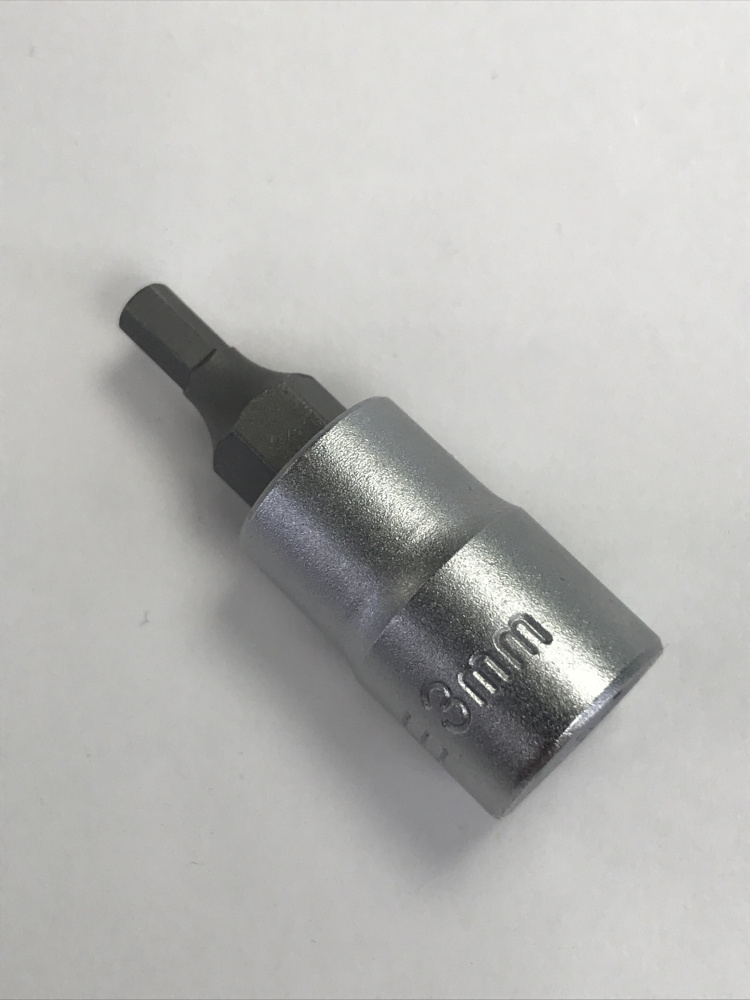 F3243203 1/4" Головка бита  6 гранн 3 мм L=32mm